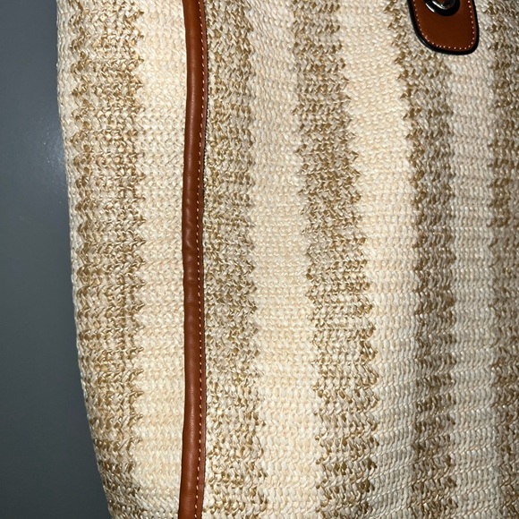 Elegant Tan and Brown Striped Tote Bag - Picture 6 of 10